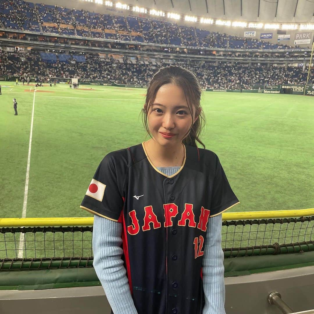 山田杏奈さんのインスタグラム写真 - (山田杏奈Instagram)「WBC韓国戦🇰🇷🇯🇵 最高の試合でした😭‪🫶🏻🤍  ユニフォームはジュニア用しかもう残ってなかったのですが着れたので買っちゃいました！笑 戸郷選手のです🧡🐰  今シーズンもたくさん観戦に行きたいと思います🏟⚾️  #WBC  #WBC予選 #東京ドーム #野球観戦 #野球女子 #侍ジャパン」3月10日 23時53分 - anna_yamada05