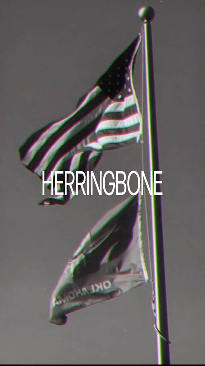 グレイソン・チャンスのインスタグラム：「ONE WEEK :: HERRINGBONE  MARCH 17」