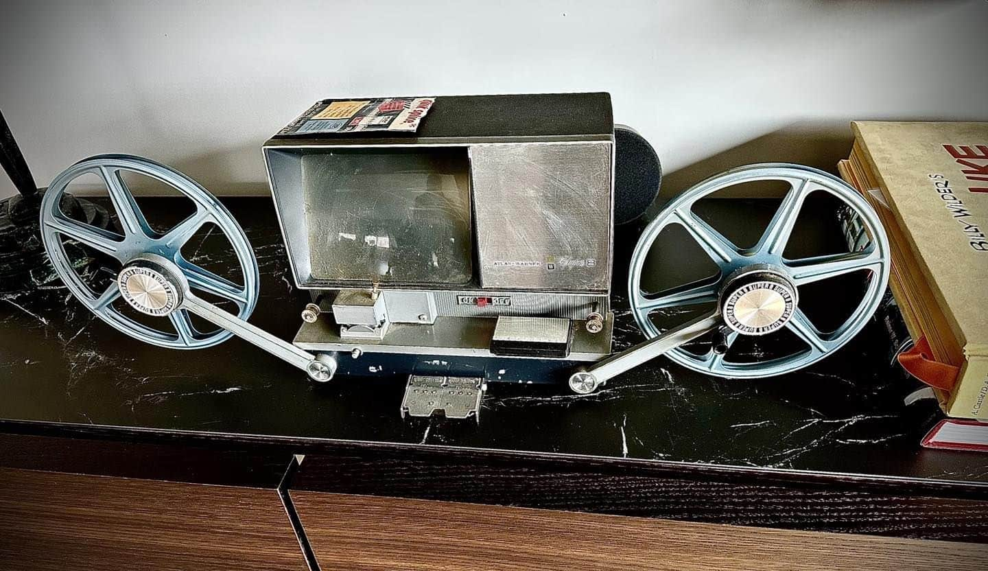 ロン・ハワードさんのインスタグラム写真 - (ロン・ハワードInstagram)「purchased new in 1969 my Atlas-Warner #Super8 editing system was a call to action. It sat on the desk of my room, it’s empty reels imploring me to go out and shoot something which could be edited into a cool short to share with my buddies & family. And I did.  I spent hours viewing, rewinding, & splicing together my 1st shorts and a doc about the great depression which earned me an A+ on my independent research project for Mr. Marshal’s history class in ‘71. My 1st filmmaking pat on the back.」3月11日 1時40分 - realronhoward