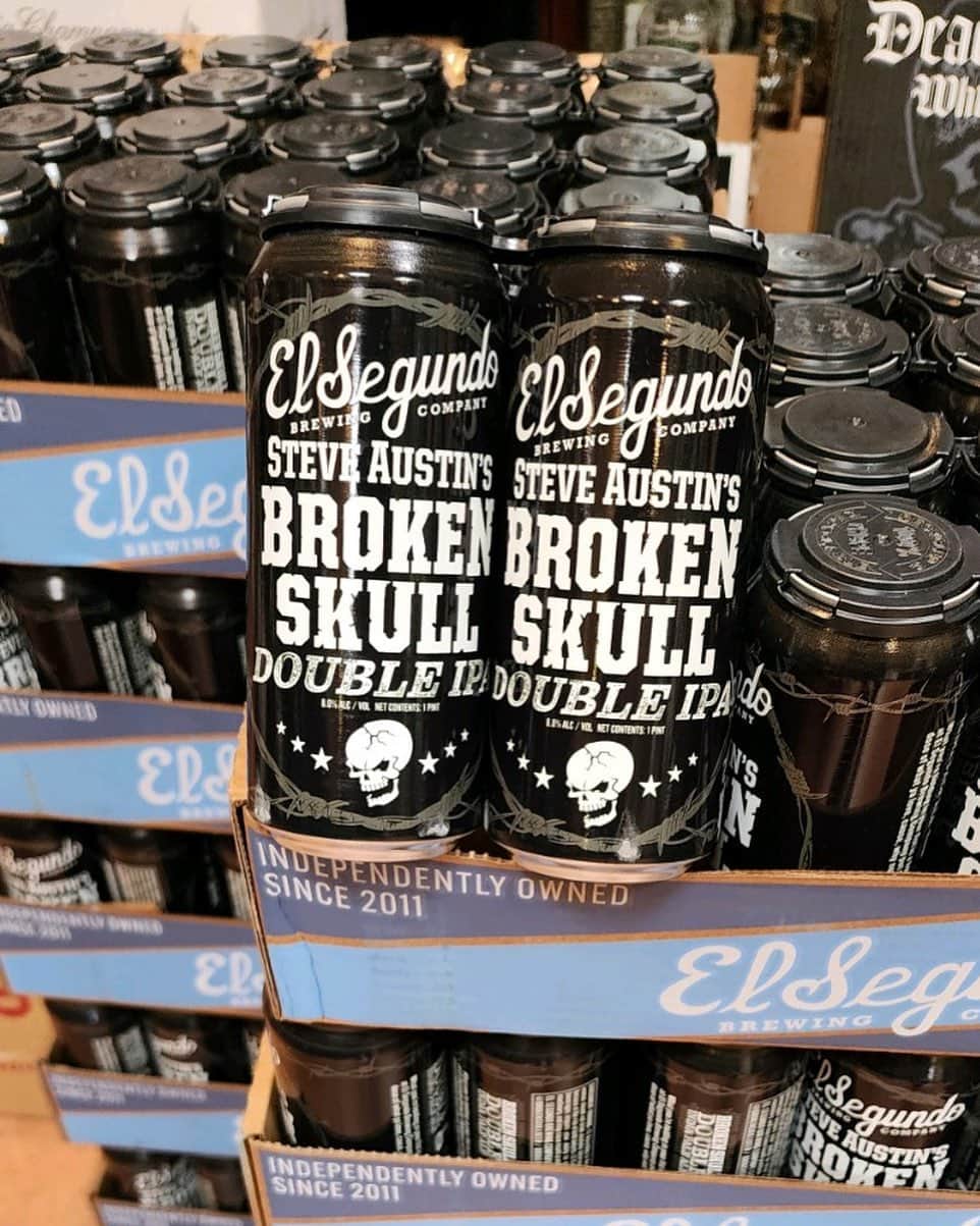 ストーン・コールド・スティーブ・オースチンのインスタグラム：「Broken Skull Double IPA is now available at @mindenmeat.  In 4 packs and also on tap starting at 5pm. 🍺🍺🍺 Cheers! @esbcbrews @brokenskullbeer   #beer #craftbeer #coldbeer  #cheers #america #usa  #doubleipa」