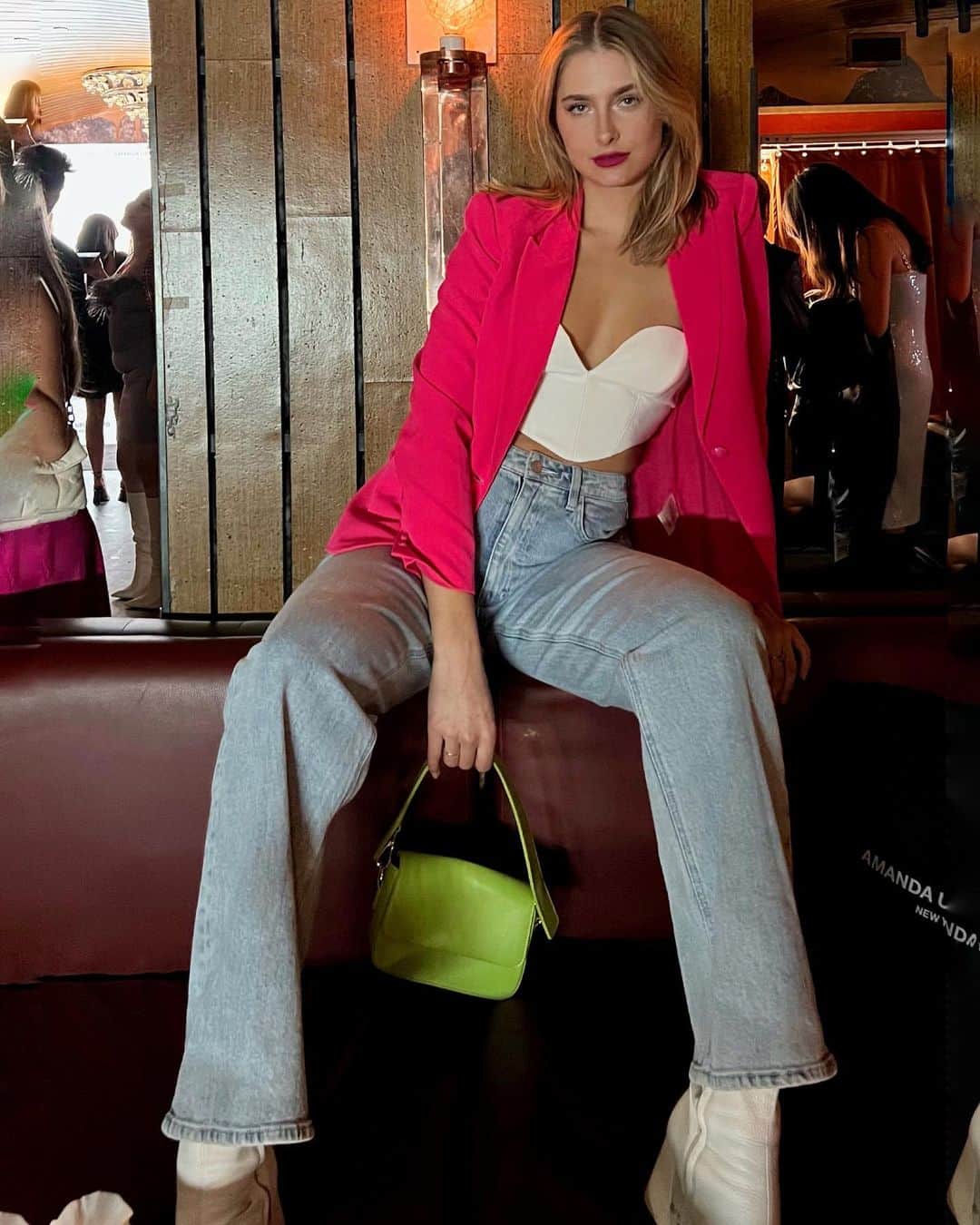 Monica Aksamitのインスタグラム：「last night with @amandauprichard   #amandauprichard #nyc  #womensfashion #fashioninspo #blazer #polishgirl #polish #polishwoman」