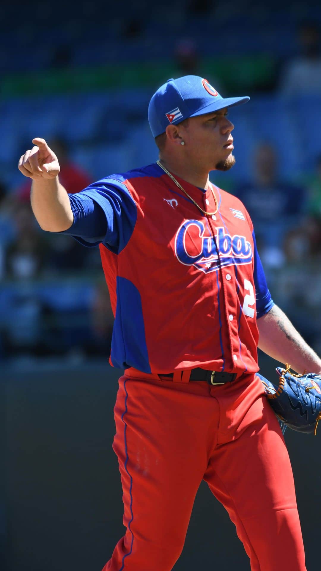 ジャリエル・ロドリゲスのインスタグラム：「🍾Este chama hoy cumple 26🥳  🎉 Muchísimas felicidades y suerte para el Gallero de Camagüey y de Cuba; Yariel Rodríguez Yordy!⚾  #happybirthday #torosdecamaguey」