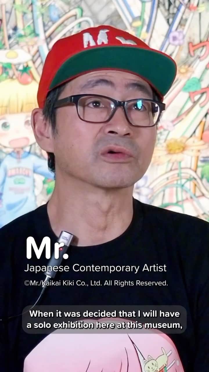 Mr.のインスタグラム：「“With one painting, the intricacies of the human mind can be understood in an instant in 0.1 second. That’s what I wanted to create.”  The Expanse of the Galaxy in a Corner of an Alleyway (2021) is a new 33-foot-long canvas, on view for the first time to the public exclusively at #PhxArt. In creating this monumental work, Mr. (@misteryanen) sought to create a powerful painting that not only suited the scale of the gallery space, but expressed the complex and momentary forces of memory and experience that flash through the human mind, constant and unrecorded.  This weekend marks the last chance to experience Mr.: You Can Hear the Song of This Town at Phoenix Art Museum. See the exhibition before it closes this Sunday.  Learn more and watch the artist’s full interview at phxart.org/mr.  #MrxPhxArt #Mr #PhoenixArtMuseum #anime #manga #otaku #kawaii #japaneseart #contemporaryart」