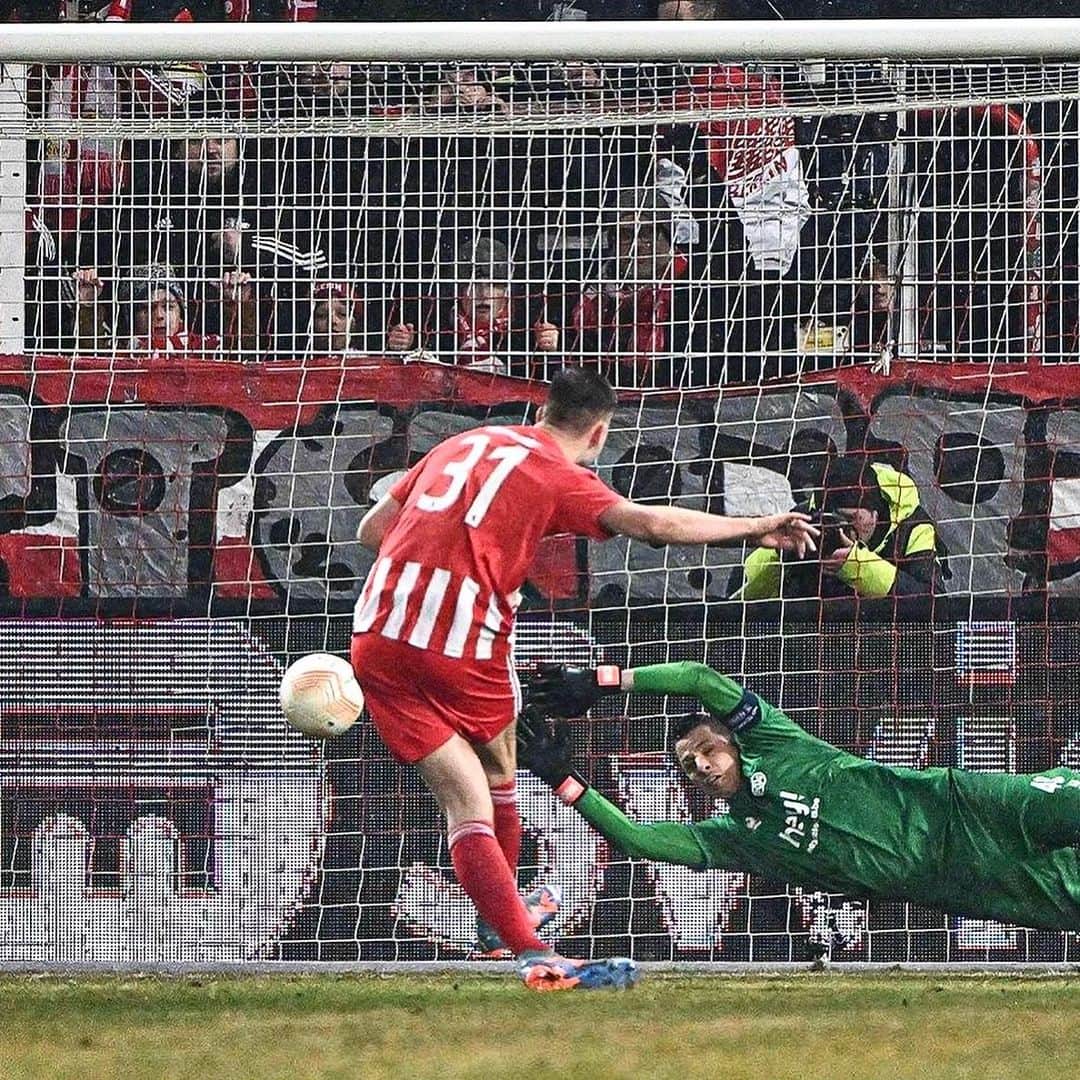 ロビン・クノッヘのインスタグラム：「Starker Kampfgeist der Mannschaft💯  #RK31 #EinTeam #Union @europaleague」