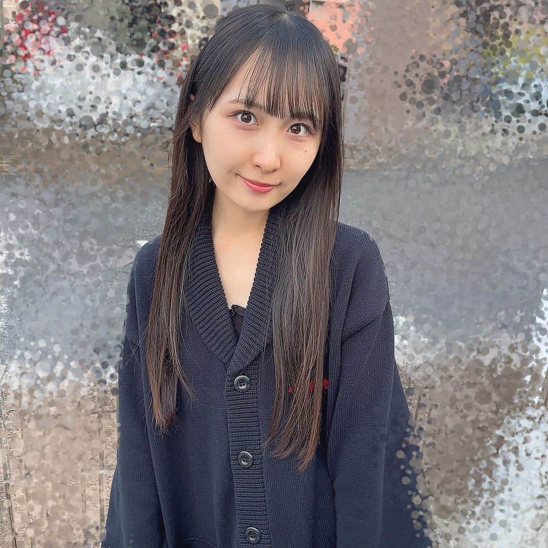 山邊歩夢のインスタグラム：「🖤🐨🖤 * * 花粉多すぎて困るね春って。 みんなは大丈夫ですか？ * *」