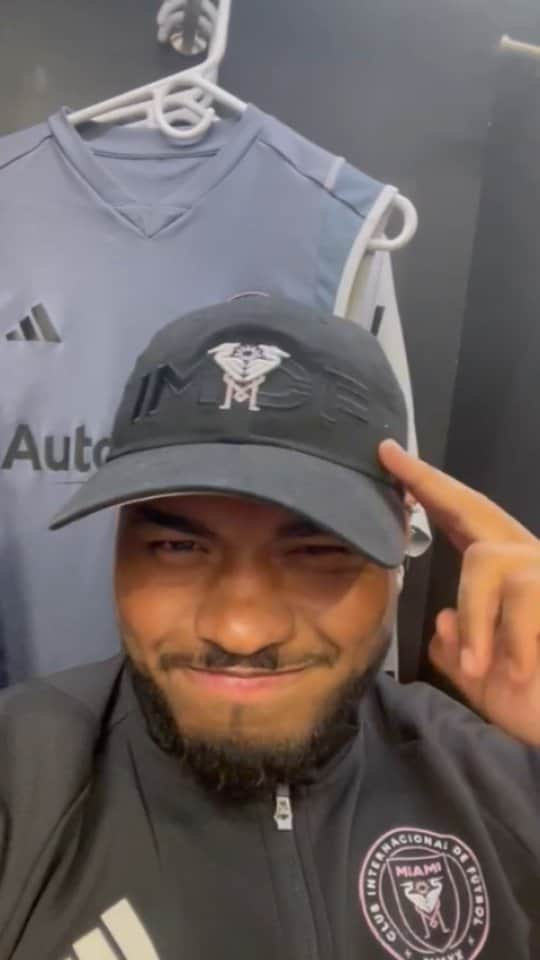 ホセフ・マルティネスのインスタグラム：「Josef Martínez será parte de la nueva intro que se está trabajando para los Stream 🔥 Josef muchísimas bendiciones y muchísimos éxitos 🫡  Sígueme para contenido de béisbol @jxgamiing   #JosefMartinez #FacebookGaming #JXGaming #mlbtheshow #mlb #mls」