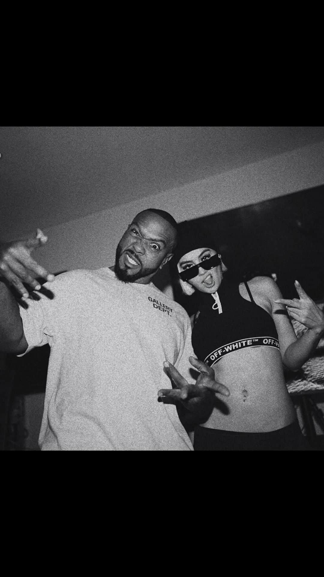 アグネス・モニカのインスタグラム：「Happy bday Timbo… 😎 @timbaland   Youve always been my biggest inspiration and the dopest mentor!   #AGNEZMO #Timbaland #AGNEZMOTimbo」