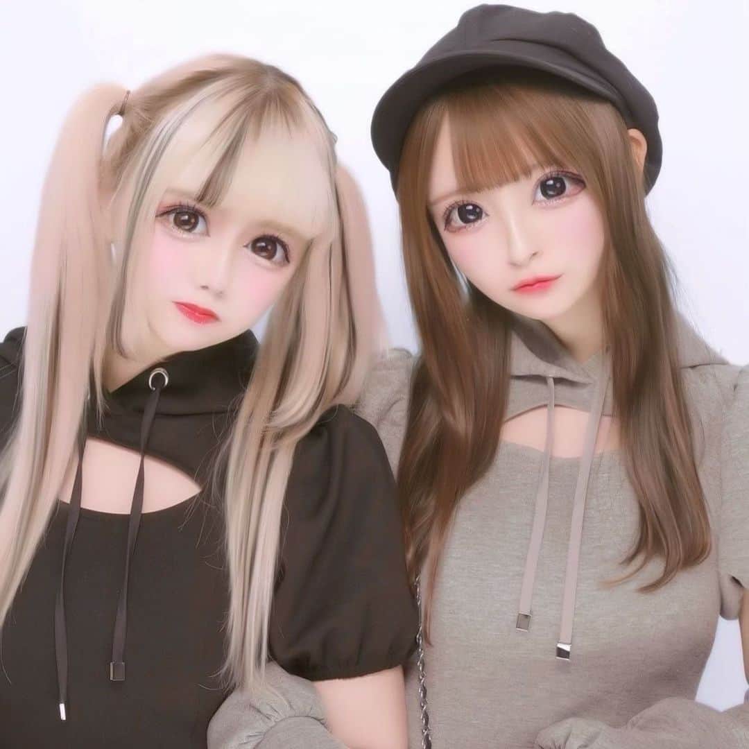 のインスタグラム：「最強姉妹🎀」