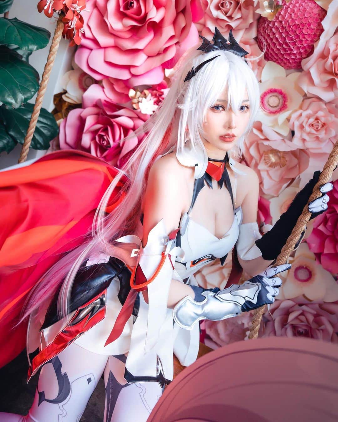 のインスタグラム：「🪄Event photos from last weekend☺️Cosplayed Kiana from Honkai Impact 3rd! Had a lot fun in celebrating the 5th anniversary of HI3 GLB✨ #honkaiimpact3rd #kiana #cosplay #GLB5thanniversary #meonhonkaianni」
