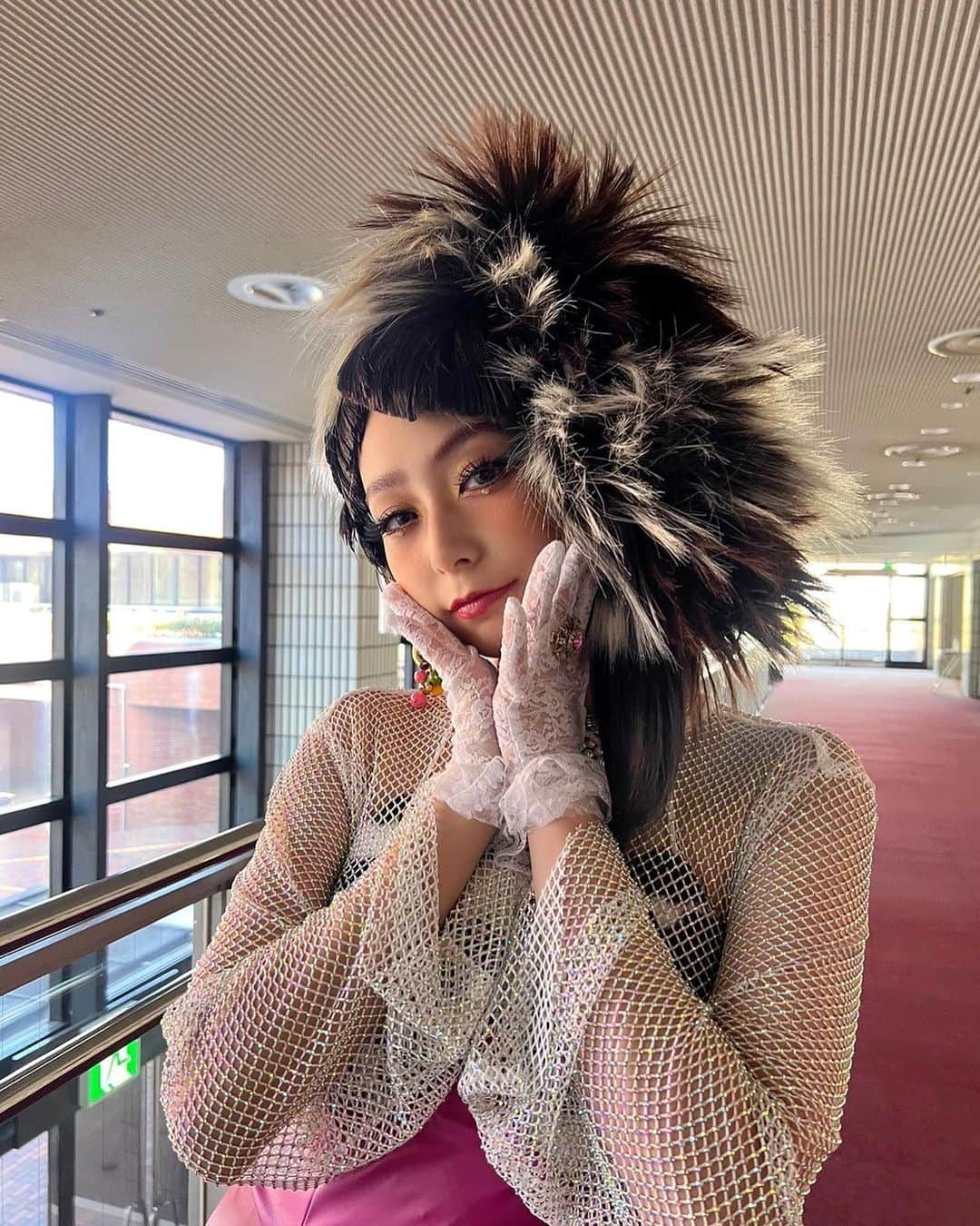 宇垣美里マネージャーさんのインスタグラム写真 - (宇垣美里マネージャーInstagram)「東海テレビ 『自由な女神-バックステージ・イン・ニューヨーク』のオフショットをお届けします🫣💕  第2話は、本日夜11時50分から放送です✨　  ぜひご覧ください🥰」3月11日 12時16分 - ugakimisato.mg