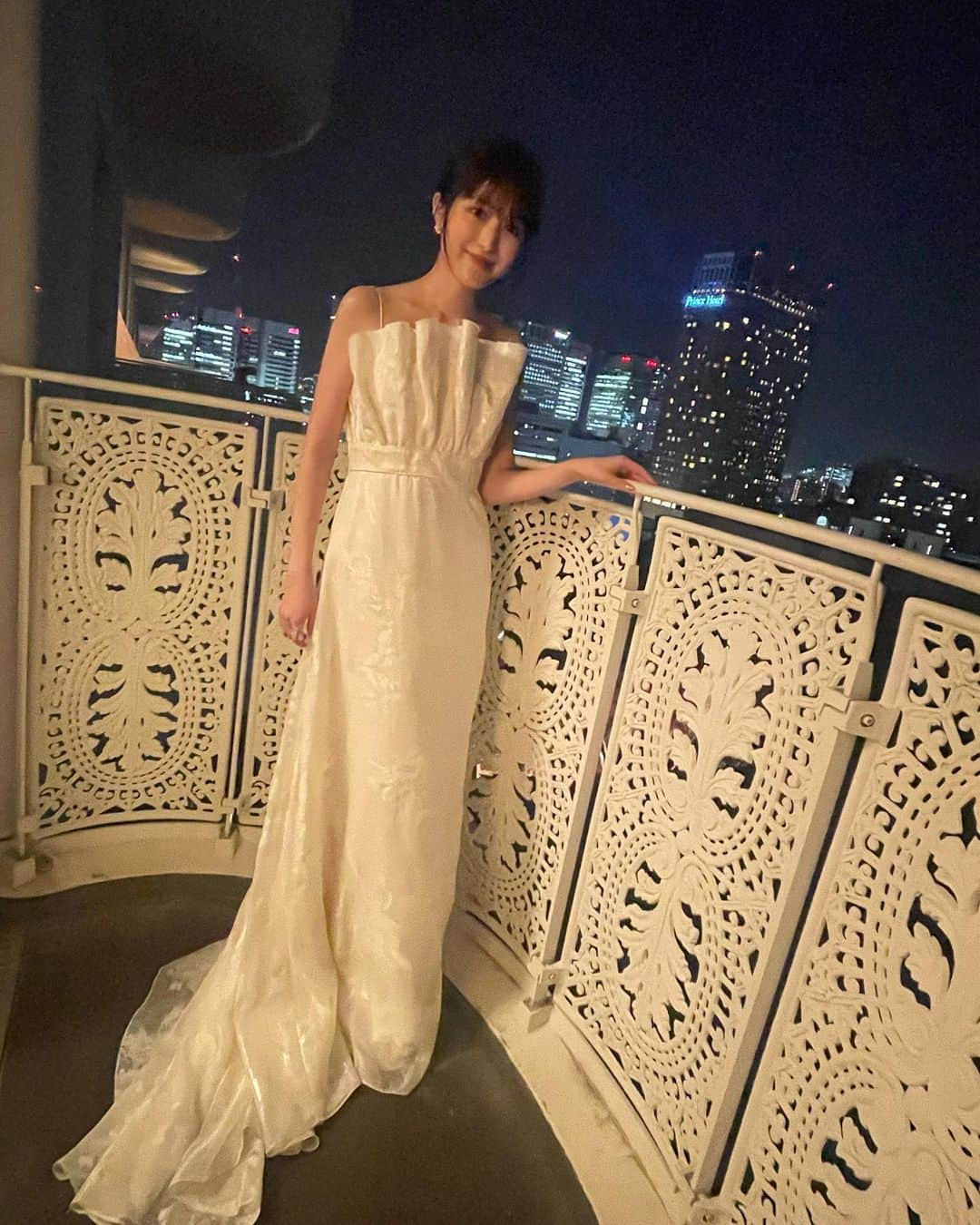 福本莉子さんのインスタグラム写真 - (福本莉子Instagram)「第46回日本アカデミー賞授賞式 新人俳優賞を頂きました。 忘れたくない夢のような時間でした。 沢山の方に支えられて今の私がいます。 これからも真摯に作品と向き合っていいもの作っていけるよう努力してまいります。 ⁡ 「今夜世界からこの恋が消えても」を一緒につくりあげてくださった皆様、 セカコイを愛してくださった皆様、 本当にありがとうございました！」3月11日 14時30分 - riko_fukumoto_