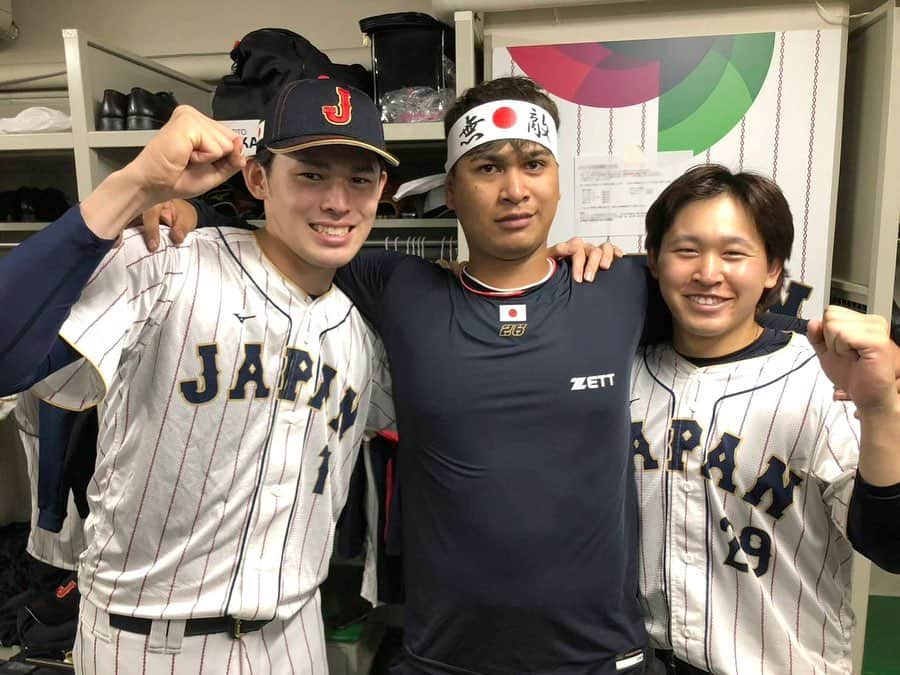 のインスタグラム：「11日、カーネクスト 2023 WORLD BASEBALL CLASSIC™ 東京プールの3日目が東京ドームで行われ、侍ジャパンはチェコに快勝し3連勝。佐々木朗希投手の8奪三振や集中打など投打が噛み合い準々決勝進出に大きく近づく勝利となりました。  #侍ジャパン #WorldBaseballClassic #カーネクスト2023WBC東京プール #栗山英樹 #佐々木朗希 #吉田正尚 #山田哲人 #宇田川優希 #宮城大弥 #牧原大成 #牧秀悟 #村上宗隆」