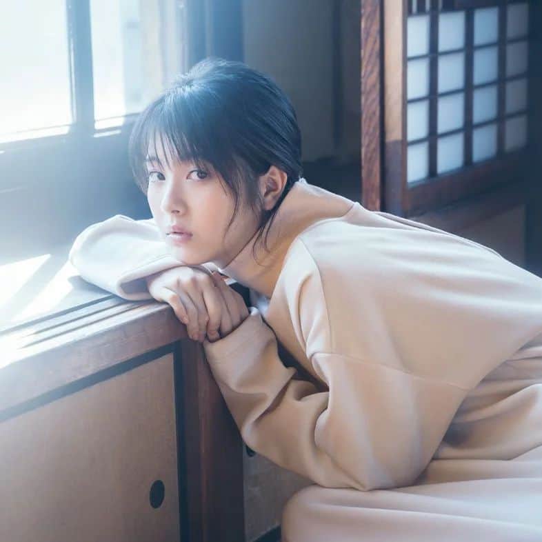 浜辺美波のインスタグラム