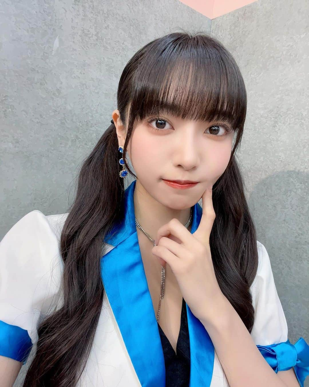 桜田愛音のインスタグラム：「本日19:20〜浅草VAMPKINで対バンです📣  LIVEは15分枠ですが19:40〜20:30まで物販あります！会いに来てね~♡  3月のスケジュールは下に書いてあるのでチェックしてね↓ ・ ・ ・ ・ ・ ・ ・ ・ ・ ・ ・ 【お知らせ】 #EMOgirl vol.1に掲載されています💫 アイドル×グラビア 『男性も女性にも読んでもらいたい』 をコンセプトとした新たなグラビアマガジン👙 久しぶりのグラビア掲載なので、アンケートよろしくお願いします！ ・ ・ ・ 【3月のスケジュール】 3/4(土)  対バン高田馬場BSホール昼 3/5(日)  対バン渋谷キャメロット昼 3/7(火)  対バン秋葉原ソフマップ 3/11(土)  対バン浅草VAMPKIN 3/14(火)  定期公演新大久保KPL 3/17(金)  対バン五反田G7 3/21(火)  対バン渋谷予定 3/30(木) 対バン渋谷RING  【5thDVD】 『#おとなになる〜19to20〜』絶賛発売日！！！ 最後の作品なので是非観てね♡ ・ ・ ・ twitter→ @sakurada_anon ← ・ ・ ・ #桜田愛音　#カメリパ #カメレオンリパブリック　#インスタグラビア #グラビア　#水着 #撮影会　#撮影 #撮影モデル #カメラ #メイク #camera #Shooting #makeup #girl  #photooftheday #selfie #tiktok」