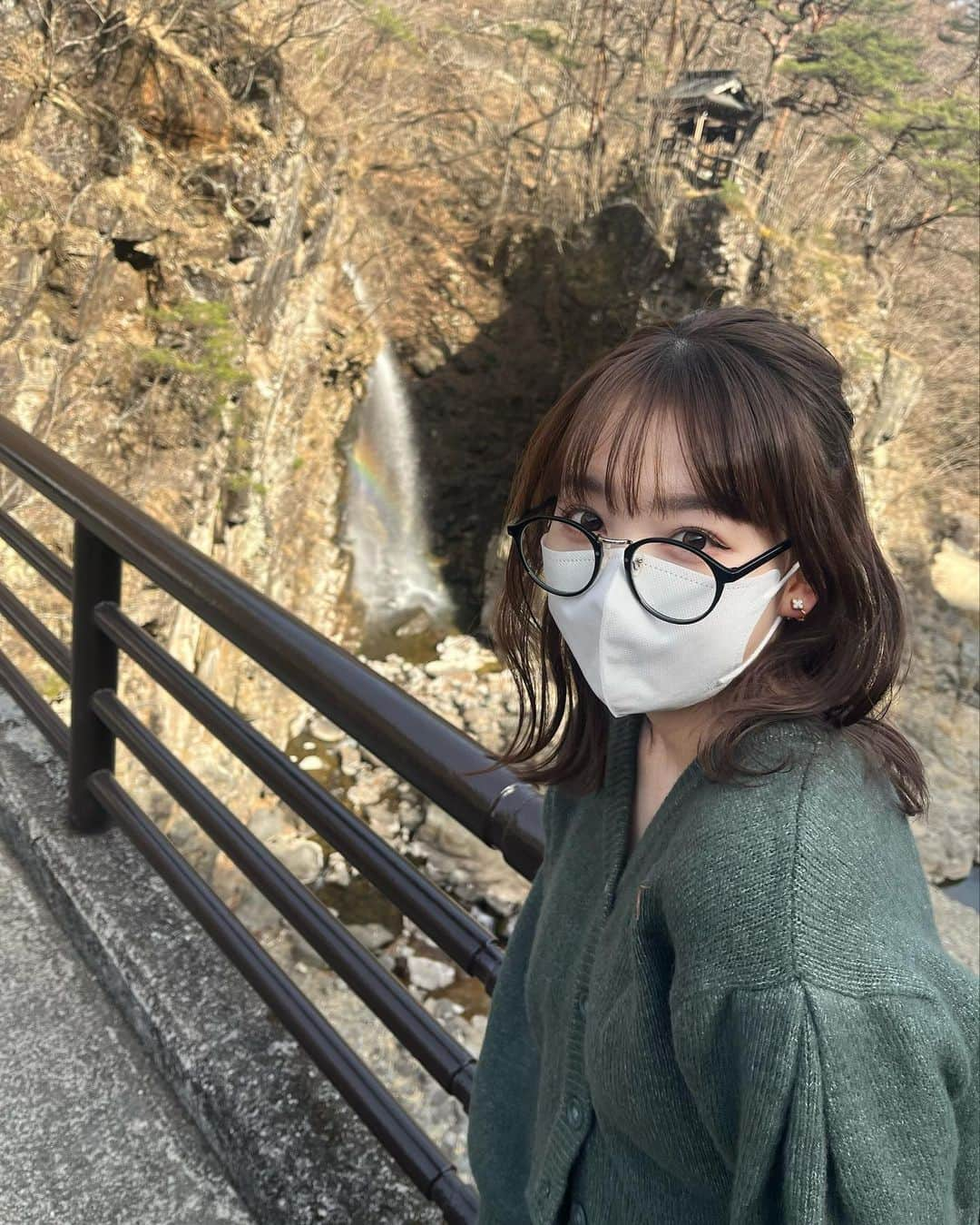 米倉れいあのインスタグラム：「꒰ঌ ‪ こ つ ぶ と こ ま め  ໒꒱ と母上  #鬼怒川絆 #温泉旅行」