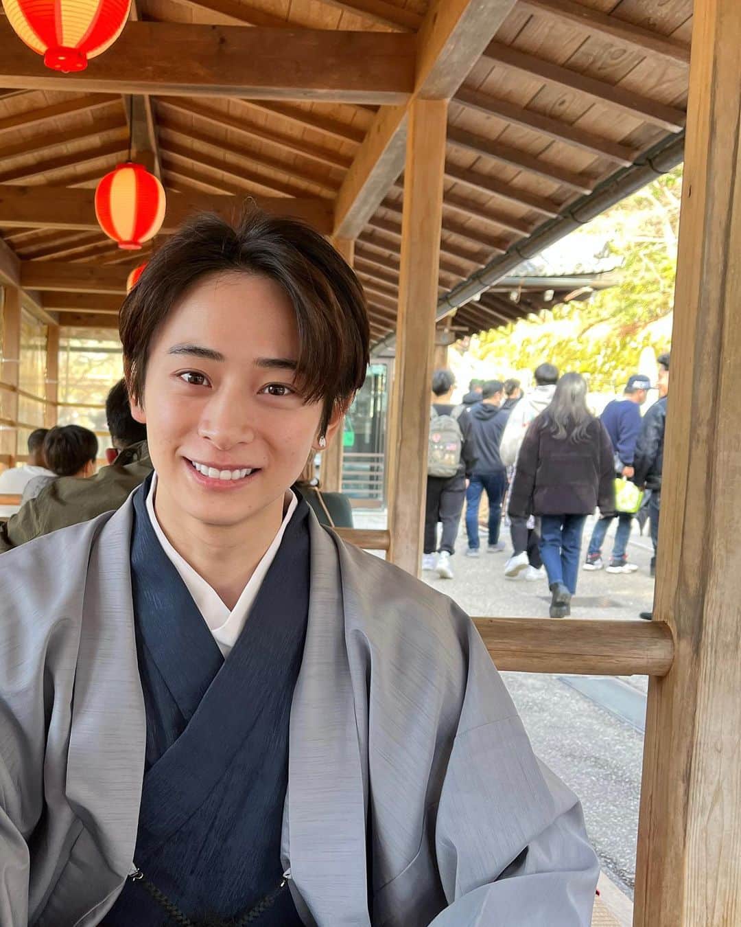 坂井翔のインスタグラム：「「弾丸京都旅」  ふと、時代劇を見て着物が着たくなり行って参りました。着物はとても動きづらく、何度も転けそうになりました。いつか仕事で着物を着た時、この経験を行かせていけたらなと思った旅でした☀︎  うどん美味しかった！！」