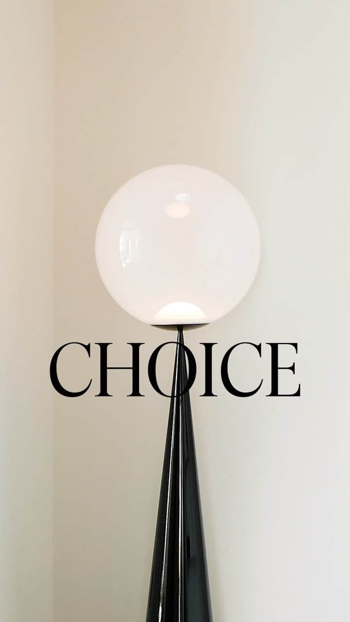 トム ディクソンのインスタグラム：「We are thrilled to share with you a sneak peek of our new ‘CHOICE’ collections, launching this April at Salone del Mobile in Milan (18-23/4)  In Tom’s words, “This year we want MORE. Much Much More. More colour, more variations, more unexpected combinations in floor lamps and chandeliers, table tops and textiles to give our design aficionados a deeper, wider palette of opportunity to help build perfect interiors. More flexibility in where we can illuminate and how we design, so that’s why we call this year CHOICE. The essential skill in the construction of special spaces requires judicial choices. So, we worked and worked to open up the collection to this unexpectedly vast series of possibilities.”  @isaloniofficial @playtype  @designresearchstudio  @ph_pianos @petenavey @peer_lindgreen」