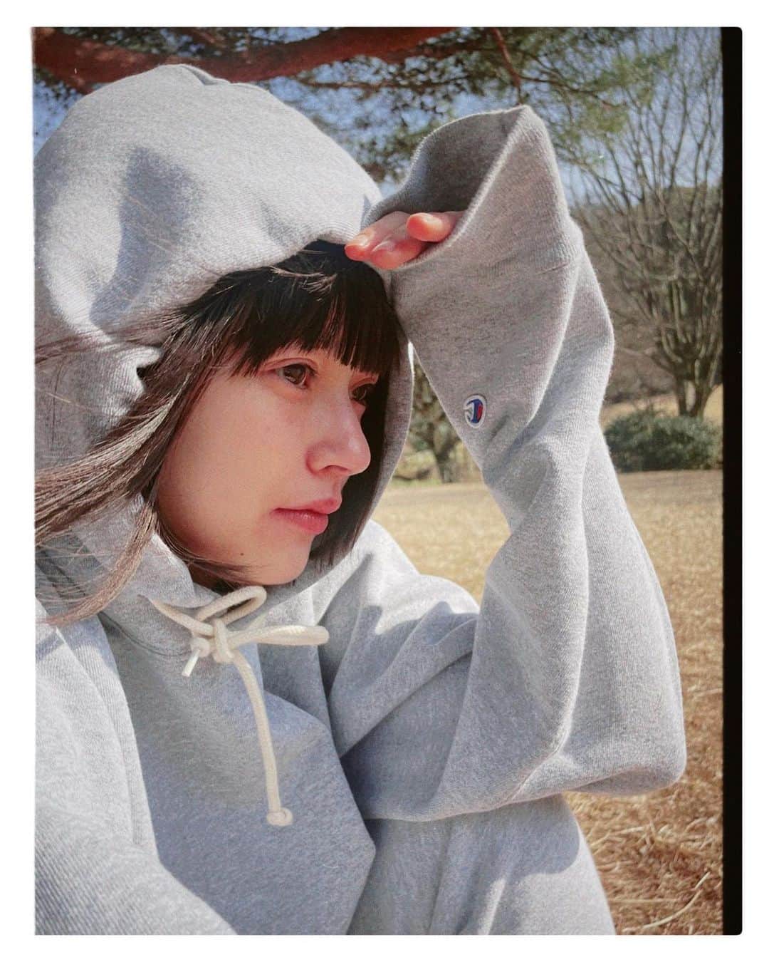 夏子さんのインスタグラム写真 - (夏子Instagram)「. 花粉にめげない🌳」3月11日 19時13分 - natsuko93_official
