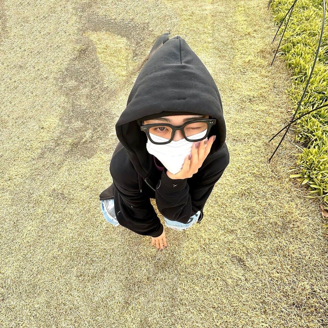 金木朋裕さんのインスタグラム写真 - (金木朋裕Instagram)「たまにはこういう服装もアリかね？^_^ 人生思う様にいかないけど、頑張ることは辞めたくない。💪」3月11日 20時01分 - tomohiro_kaneki