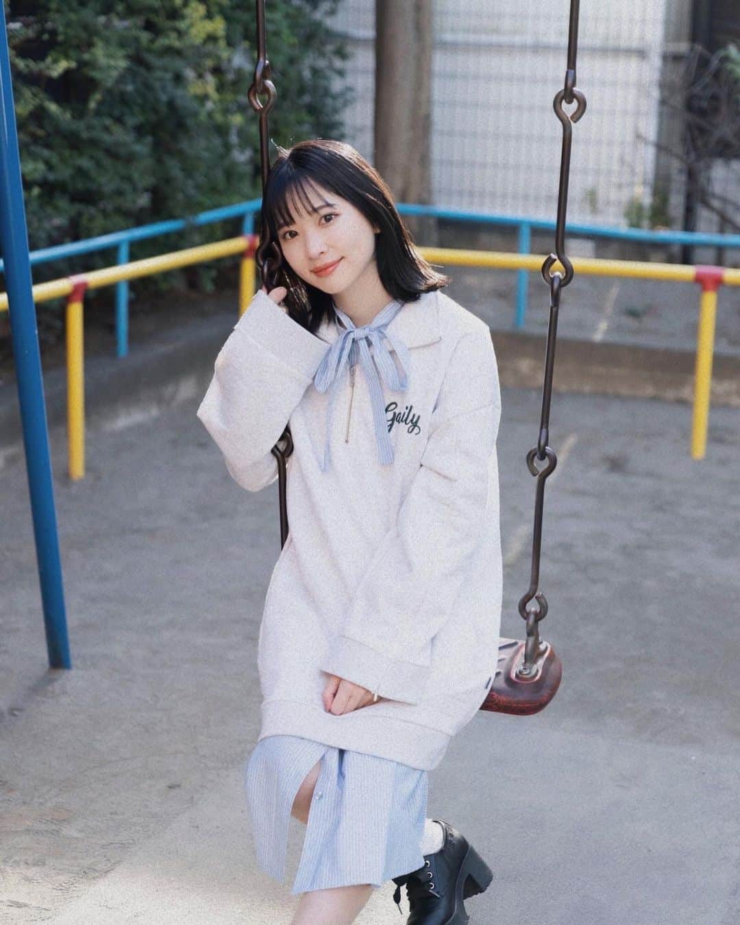 のインスタグラム：「. BOMB4月号発売中です🦋  ぜひチェックしてみてください🫧 #179wg」