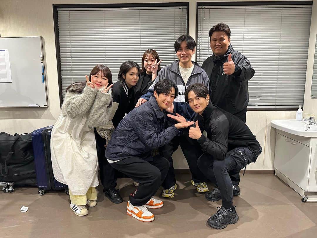 オン・ジュワンのインスタグラム：「깜짝 서프라이즈 성공👍  너무 즐거웠고 또 반가웠고^^ 성공적인 일본 팬미팅 축하한다👏  고생했다 승준이 성준이 강남이~~~~~ 나라누나도 희관씨도 반가웠어~~~~^^」
