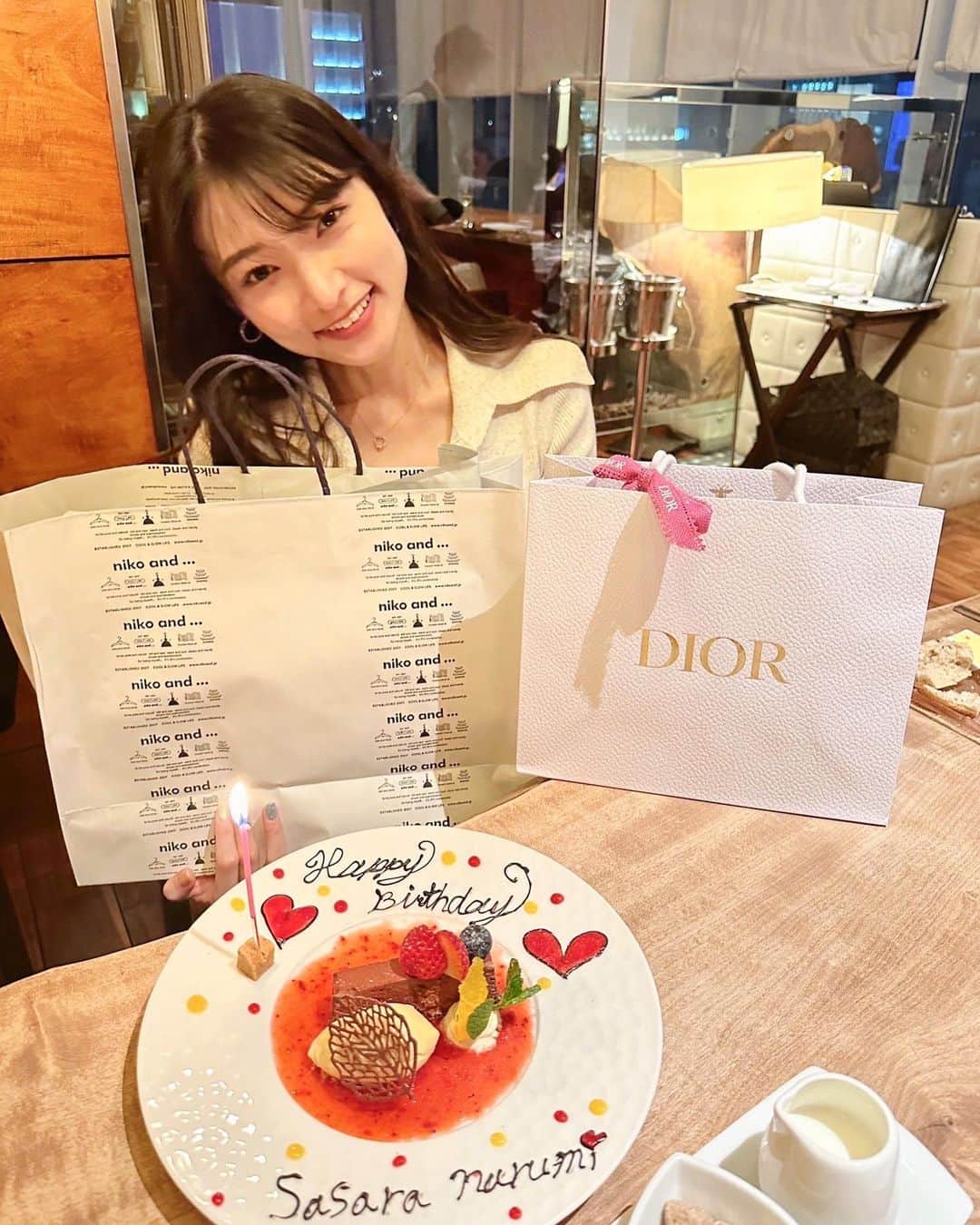 滝口成美のグルメインスタ