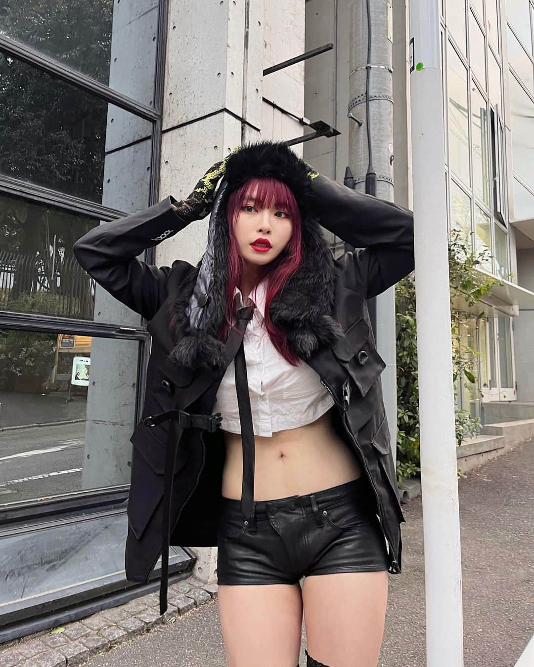 なつかのインスタグラム：「最近シャツスタイルに ハマりすぎてる🦴➿( ʘ̅◡ʘ̅ )  outer⋆ ★ @mixdo_official  @mixdo_japan_official」