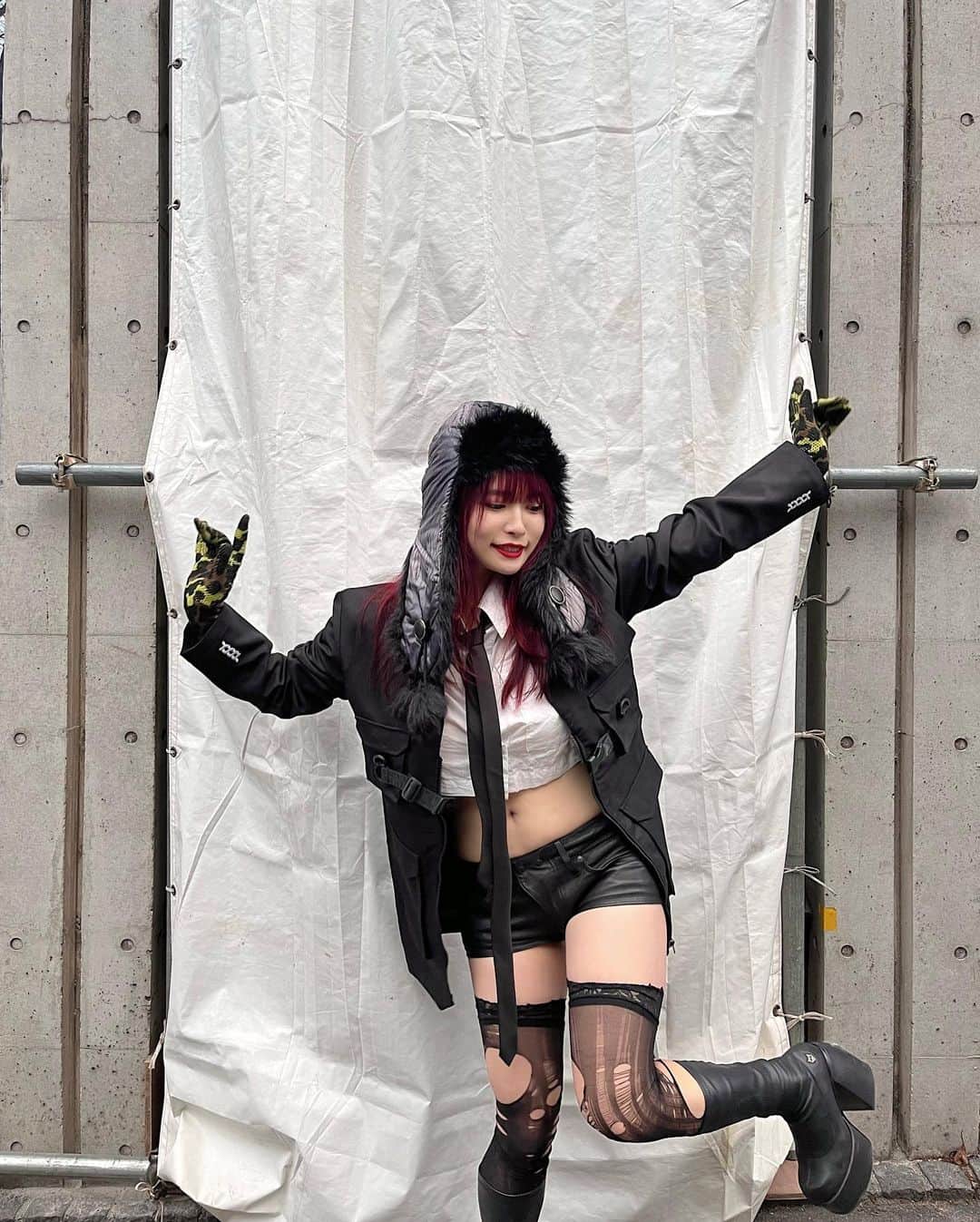 なつかのインスタグラム：「🦴➿( ʘ̅◡ʘ̅ )  outer⋆ ★ @mixdo_official  @mixdo_japan_official」