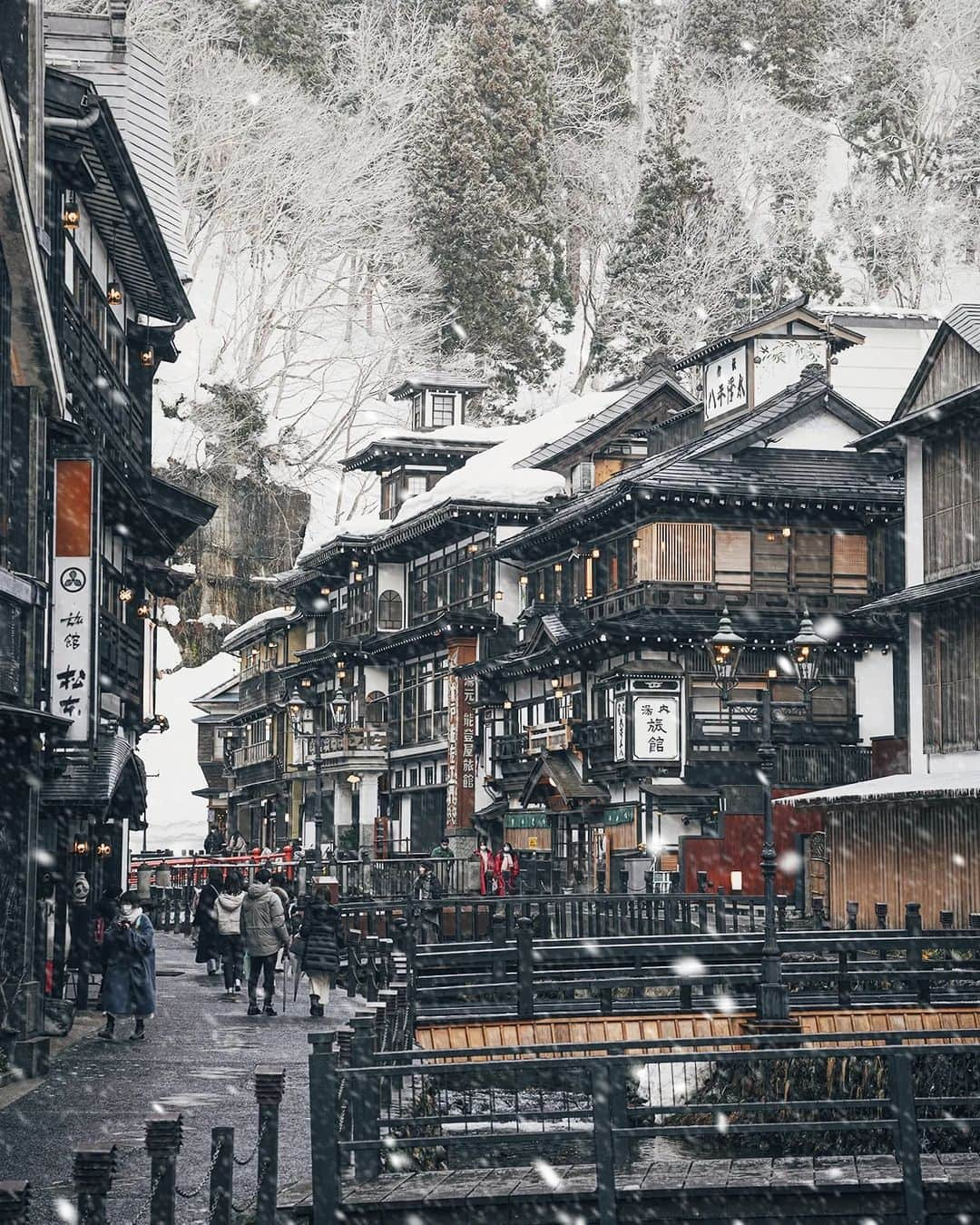 Berlin Tokyoさんのインスタグラム写真 - (Berlin TokyoInstagram)「Unforgettable winter memories. . 1, Ginzan onsen Yamagata  2, Fukushima  3, kanazawa 4, Kenrokuen park, Kanazawa/ Sirakawago, Gifu  5, Haguro mountain, Yamagata  6, Zaou mountain Akita / Yamagata 7, Yamagata  8, Kinkakuji, Kyoto  9, Takayama  10, Takayama  . # Team307 . #hellofrom #Japan」3月11日 23時18分 - tokio_kid