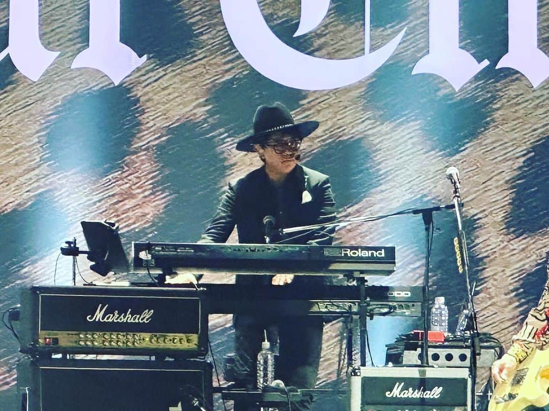 のインスタグラム：「ROCKON SOCIAL CLUB 大阪2日目も大変盛り上がりました！  ご来場くださった皆様ありがとうございました。  次は名古屋です。。  名古屋ではあんかけスパと味噌煮込み！ この二つは外せません。。。」