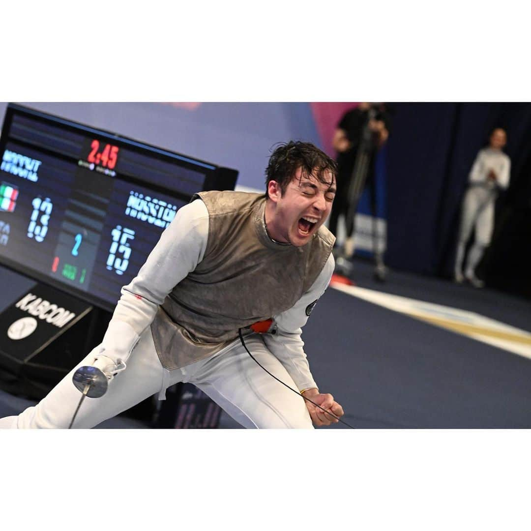 アレクサンダー・マシアラスさんのインスタグラム写真 - (アレクサンダー・マシアラスInstagram)「This sequence.  Searching for more moments like these on my way to Korea.  #bizziteam #fencing #escrime #esgrima #escrima #scherma #펜싱 #fechten #フェンシング #击剑 #teamUSA #фехтование #leonpaul」3月12日 3時28分 - amassialas