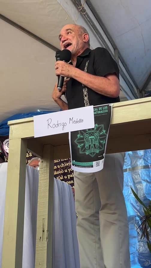 ナタリア・コルドバ・バックリーのインスタグラム：「Aquí las palabras de un queridísimo experto y biólogo. RODRIGO MEDELLÍN nos explica el ecocidio provocado por el TREN MAYA en la península de Yucatan.」