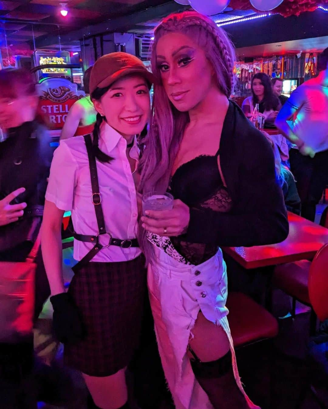 石井杏奈のインスタグラム：「Fun night at @climax.mtl 🤩🥳🔥 Amazing team, congrats !!! 😍😇🙌🙌🙌 . . #montreal#queer#mtl#fun#night#show#friends#climax」