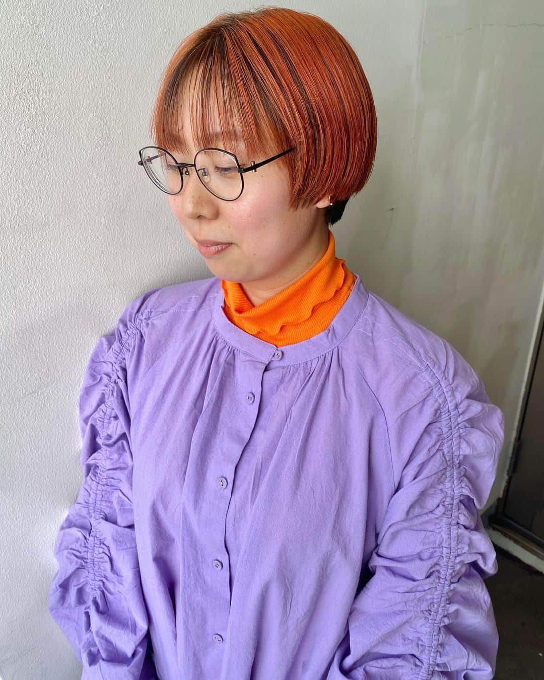 金子真由美のインスタグラム：「* 春仕様にカットカラー🍊🍊 * ありがとうございます🧡 * #アンブレラカラー  #ショートヘア」