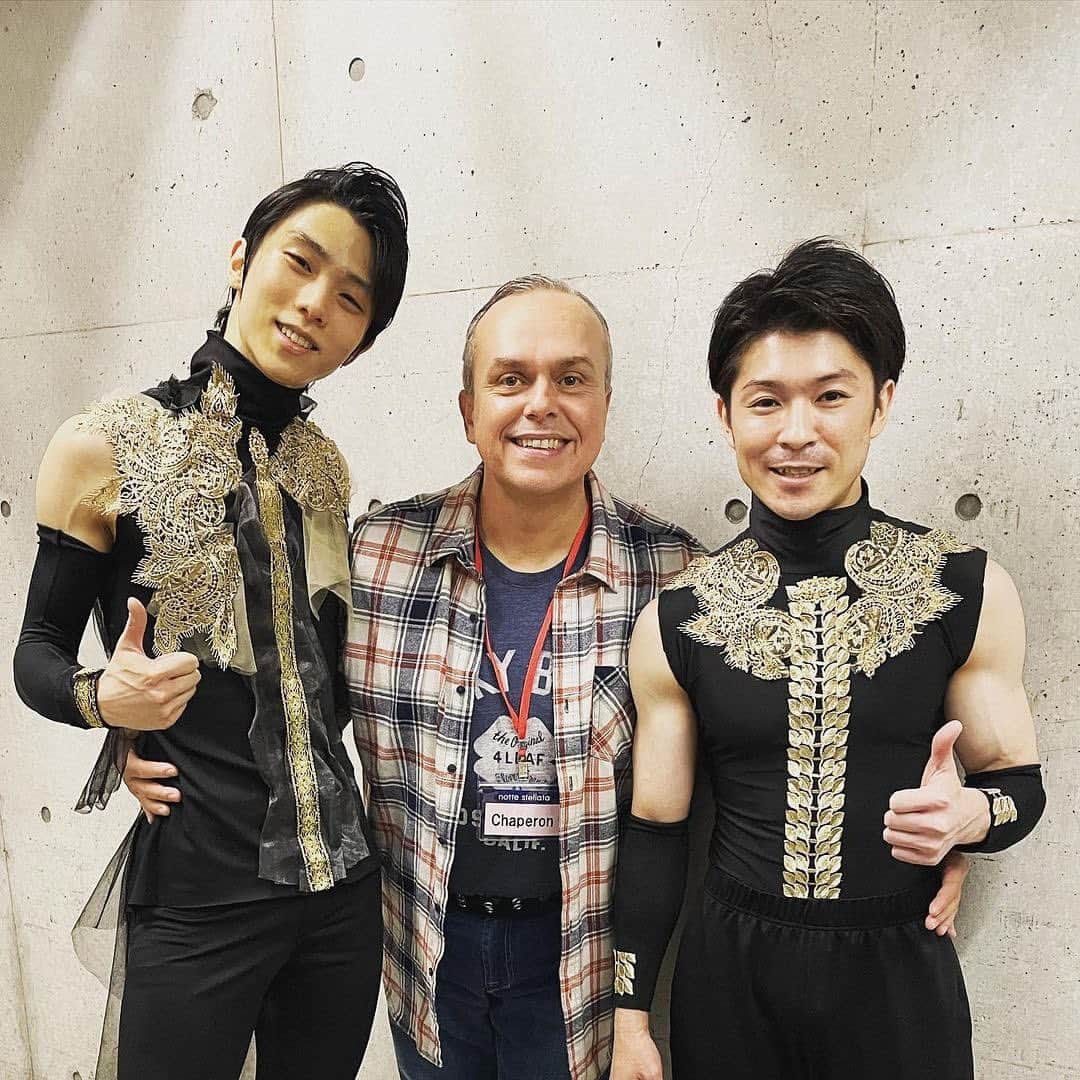 羽生結弦のインスタグラム：「仙台一人旅3日目も充実しておりました〜🫶🏻❤️  寝てる間にピアス外れて無くした&朝から右目のコンタクトはめようとしたら洗面所に落として消えた(眼鏡持ってきてたからセーフ)というハプニングから始まった最終日でした☆  フォロワーさんから頂いた美味しすぎるずんだ餅パイを食べながら帰宅してます…帰りたくないぃ🥹  きっとまたいつか仙台来るぞー！ てか良いところすぎて永住したい！！！  羽生さんのおかげでまたまた素敵な思い出ができました💐 これをエネルギーに変えて明日からの地獄の労働頑張るぞ☆  【終】 #羽生結弦 #yuzuruhanyu #figureskating #figureskater」