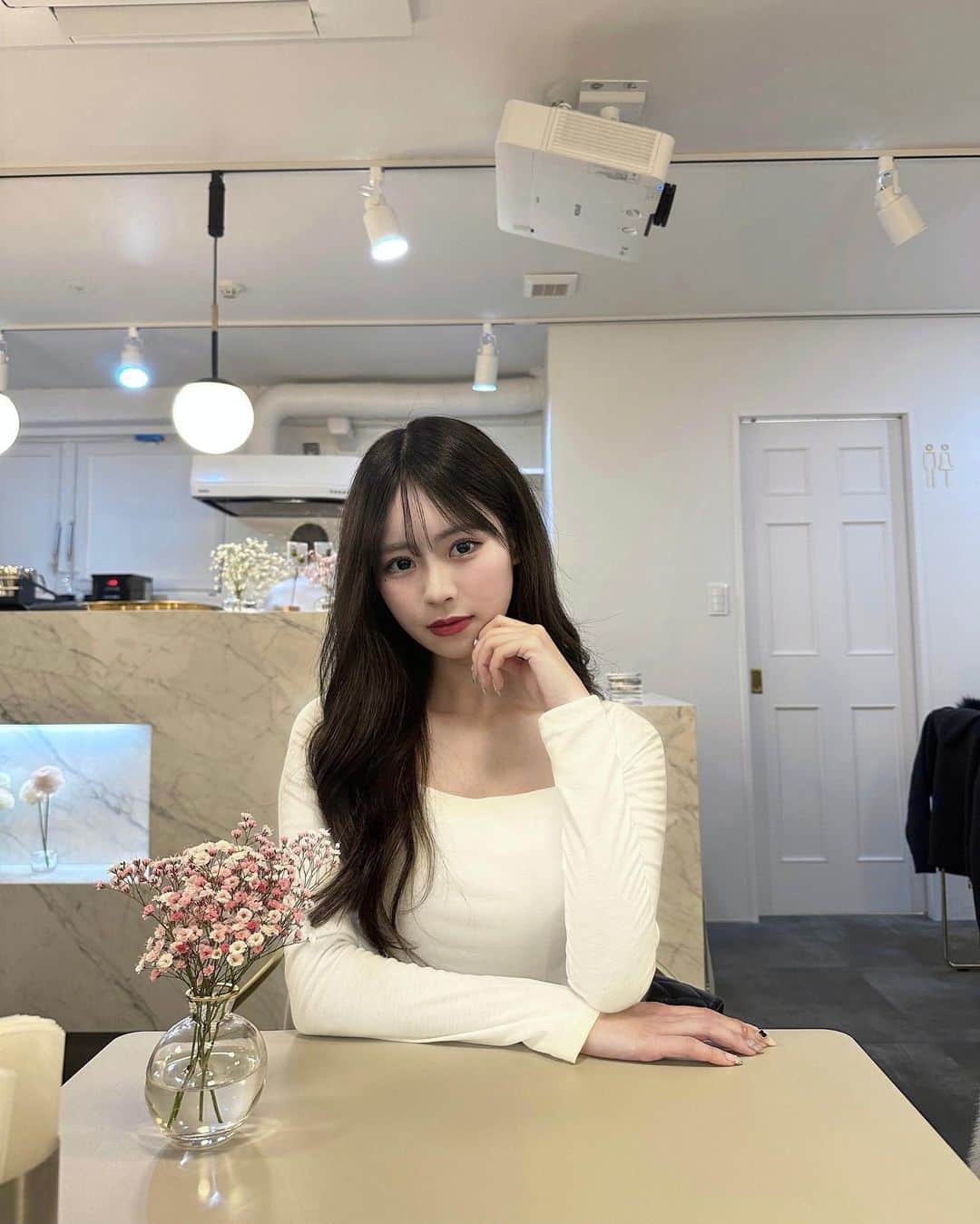 うたなのインスタグラム：「🤍☁️ 🫧🎧🤍☁️」