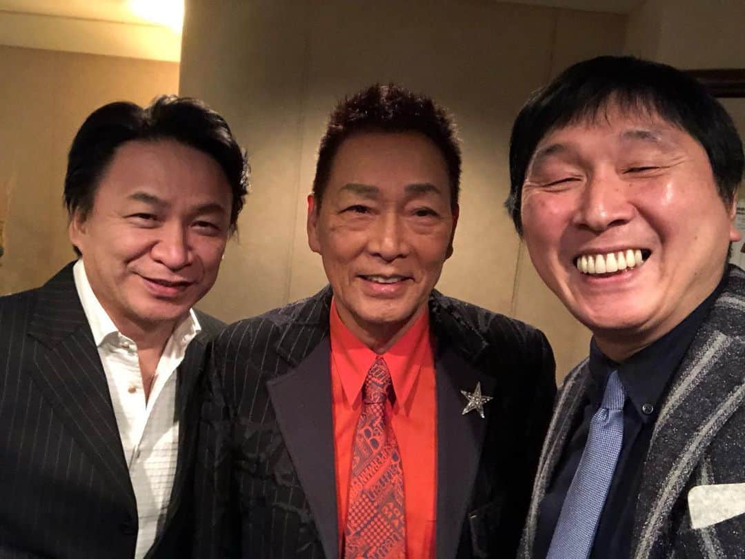 ほいけんたさんのインスタグラム写真 - (ほいけんたInstagram)「以前にご一緒した、錦野旦（にしきのあきら）さんの「空に太陽がある限り」、狩人の高道さんの「あずさ2号」の2曲をカラオケで歌い、100点出しました♪  #ほいけんた #錦野旦 #にしきのあきら #空に太陽がある限り #狩人 #高道 #あずさ2号 #カラオケ #採点カラオケ #DAM #第一興商 #100点 #精密採点 #精密採点dxg #精密採点dxg100点」3月12日 19時10分 - hoikenta