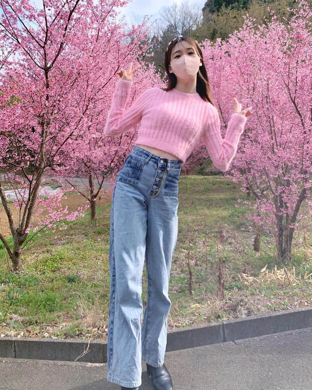 橋野彩葉さんのインスタグラム写真 - (橋野彩葉Instagram)「ピンク被り！！！笑  本当にこの季節大好き。(花粉がなければ)」3月12日 19時26分 - iroha_0521_
