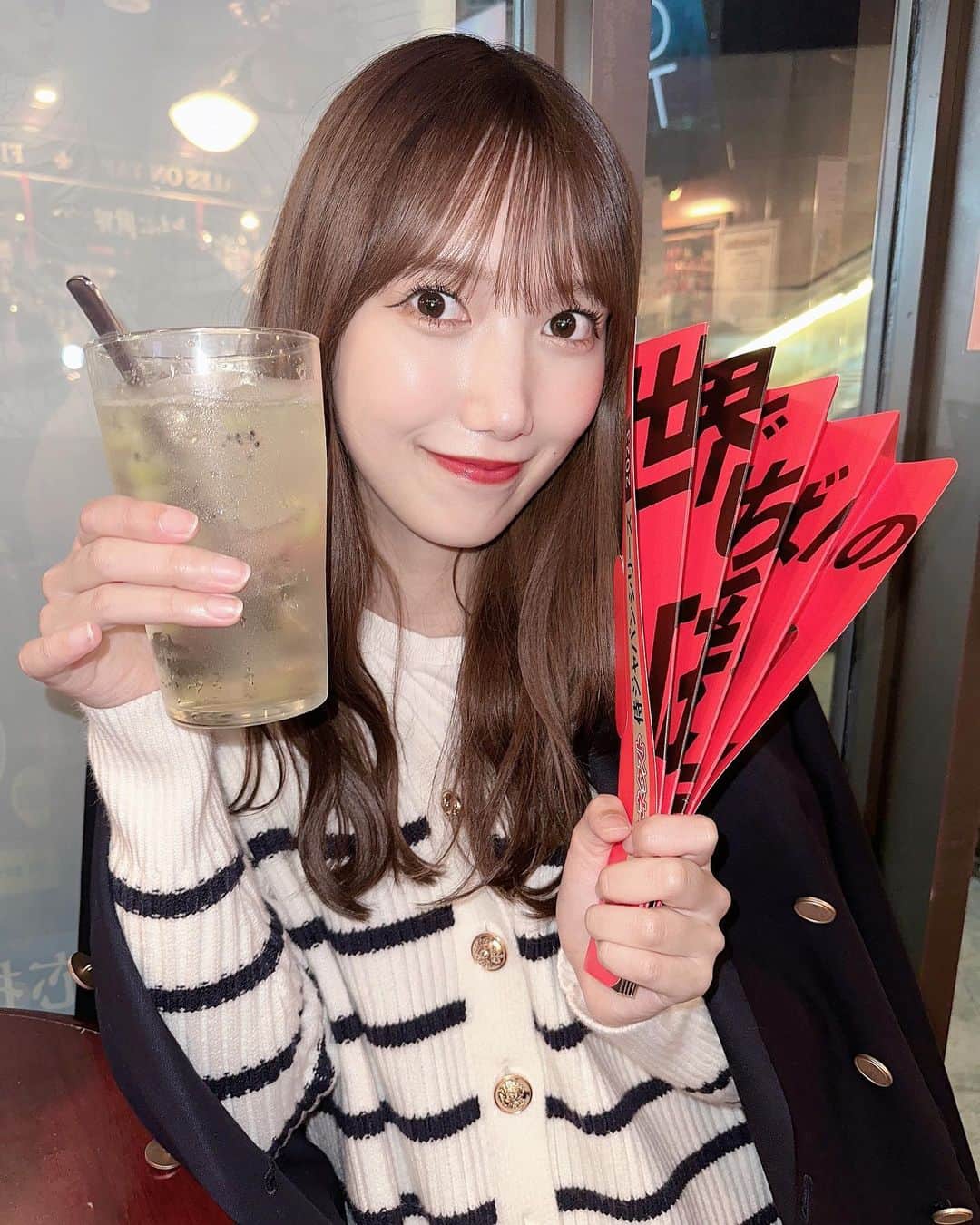 田中菜津美のインスタグラム：「. 昨日は初めてスポーツバー的なとこで 野球観戦した〜⚾️in大阪 . 牧選手のホームランで 知らない人と一緒に喜びました！！ . #wbc #侍ジャパン #野球観戦 #スポーツバー」