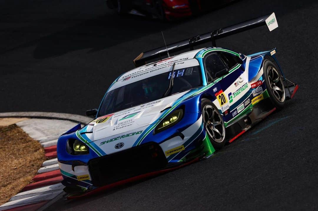 平中克幸のインスタグラム：「. GT300テスト2日間、そして公式テスト2日間の4日間がトラブル無く無事終了しました！ . . 色々と試すことが出来良いテストになりました。次は富士スピードでの公式テストになります。 . . お疲れ様でした〜！ . . . . . . #林テレンプ  #shaderacing  #supergt #koshido #ficata #tsconcept  #TENKAI #アリア #bigdaddygraphics #gr86  #gr86gt #seidoya  #制動屋ブレーキ #eyevol #天ぷら料理花歩 #タカヤマ株式会社 #zenaq  #株式会社ゼナック #ゼナック」