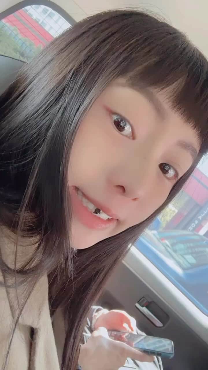 Dewi Chienのインスタグラム：「🇯🇵🐷淺草：  🍙明太子御飯糰-🥜花生糰子-🍵抹茶-🍓草莓糖葫蘆-🍗炸雞-🍵抹茶冰淇淋最中-🍓草莓糰子-🍵抹茶可麗餅」