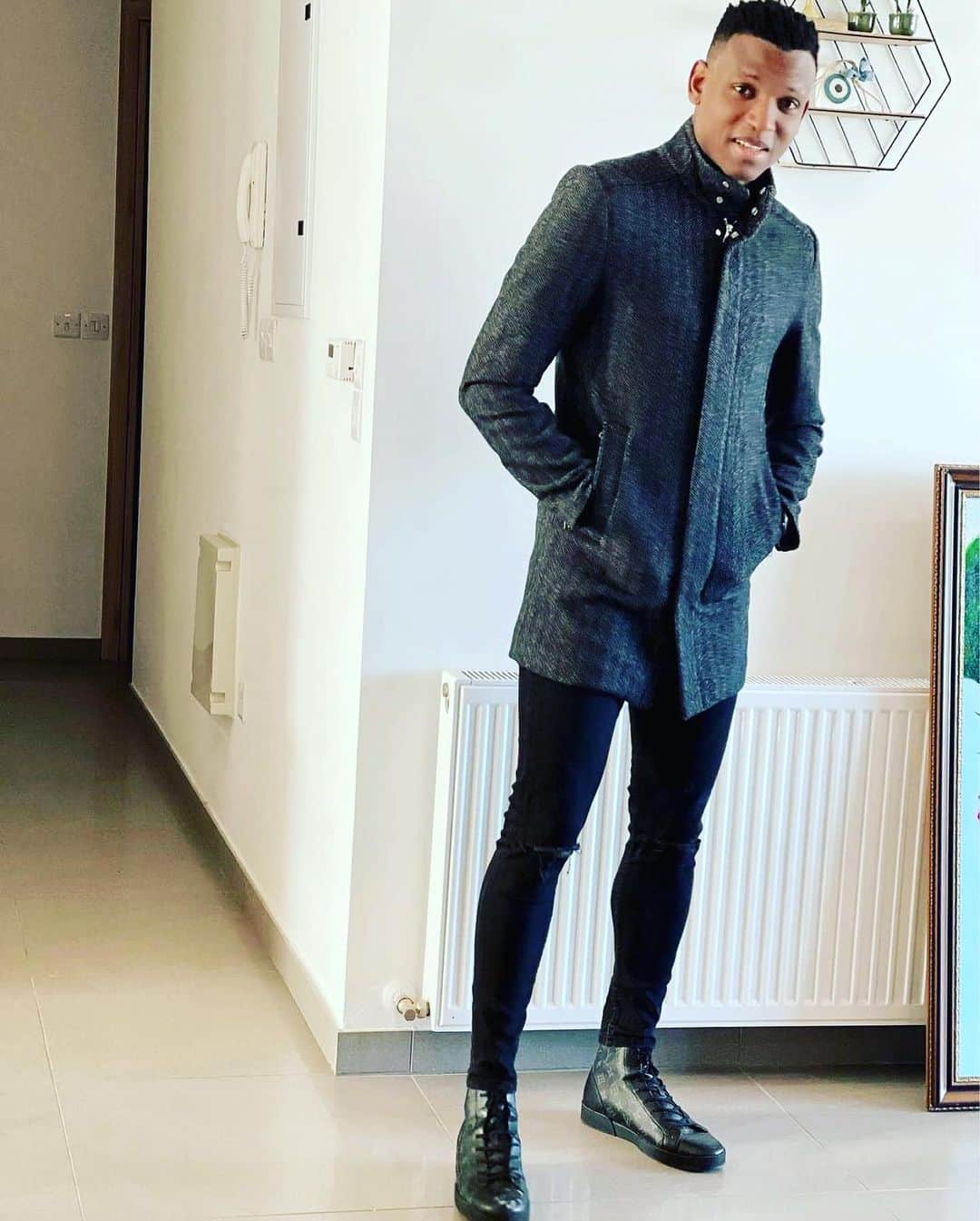アーメド・ムサのインスタグラム：「Happy birthday @shehu.official wishing you long life, happiness, good health and more blessings ameen 🙏🎂🎉🌟」