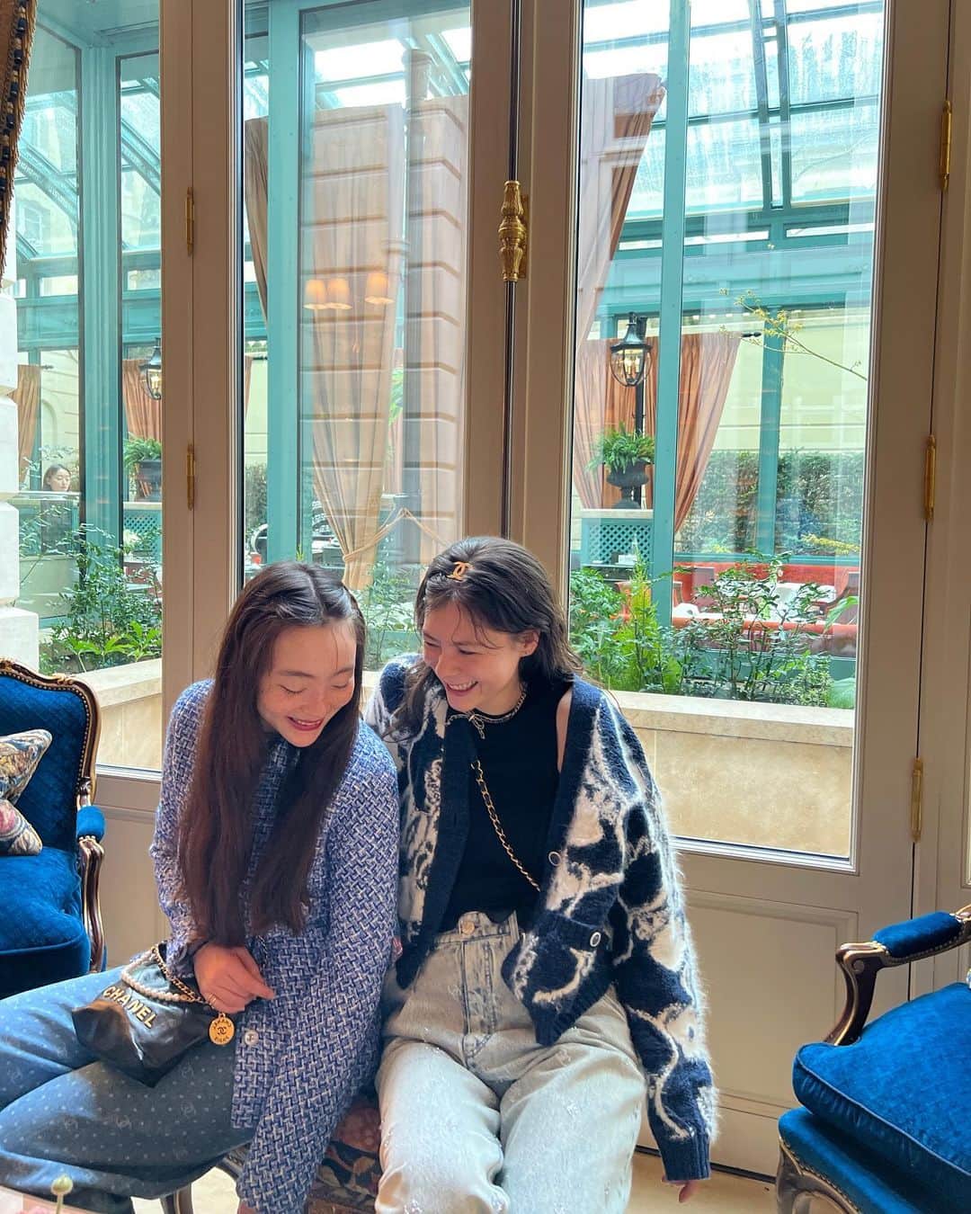 エモン・久瑠美のインスタグラム：「breakfast at Ritz 🥐  #DiscoverCHANEL」