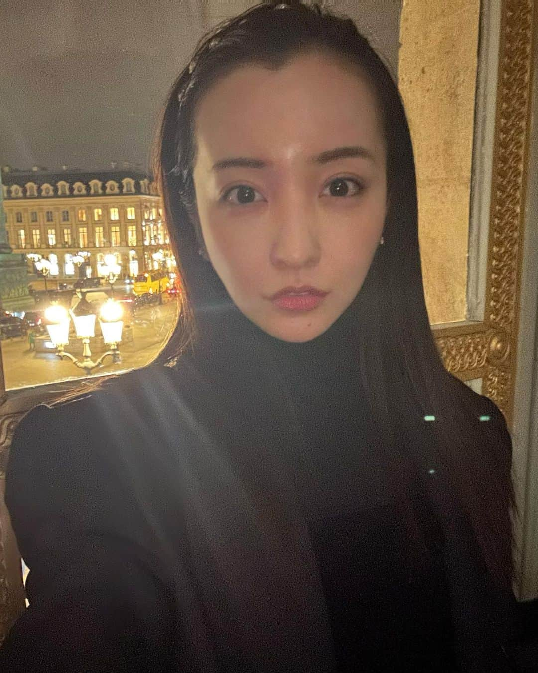 板野友美さんのインスタグラム写真 - (板野友美Instagram)「Paris Day 6.  Aquazzura party at ヴァンドーム広場  映画の世界でした🌒  @aquazzura  何枚目がすき？❤️‍🔥」3月12日 12時17分 - tomo.i_0703