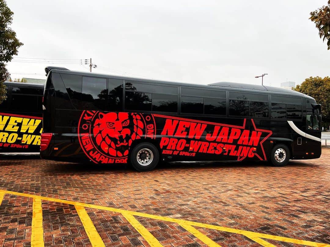 新日本プロレスリング 新日企画さんのインスタグラム写真 - (新日本プロレスリング 新日企画Instagram)「『NJPW BUS』  #njpw #新日本プロレス #選手バス」3月12日 14時46分 - nj_kikaku