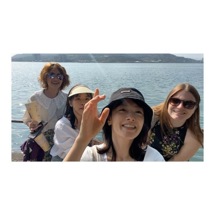 田中美晴のインスタグラム：「I went to Tamsui in Taiwan with my friends.  先日友達と淡水に行ってきました♪ 台北駅から地下鉄1本で行ける港町🚆 　 鎌倉？江ノ島？横浜？ と少し似ているような、そんなところ。  西洋文化の影響受けてる建物 日本文化の影響受けてる建物 どちらもあって興味深く 素敵な街並みでした！  語学学習のために台湾に来て 1ヶ月弱。  語学はまだまだまだまだだけど 沢山の人と知り合えて、いろいろな文化に触れられて、有り難い毎日です。 　 　 　  　 昨天，我跟朋友一起去了淡水。 那裡非常美麗的港口城市。 我很開心。  我來台灣大概一個月了。 我的中文還不太好。但是，我認識了很多人，能感受到了不同國家的文化。 我想珍惜每一天😊  #taiwan #japan #tamsui  #台北 #淡水 #台北生活  #台北景點 #台灣 #美晴天天」