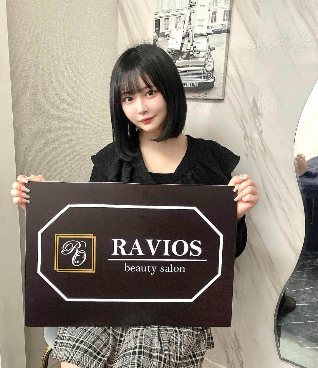 ゆめのインスタグラム：「RAVIOS銀座店でお顔のハイフして来ました🙌🏻 浮腫が取れてスッキリしました✨ お顔以外にも体もハイフできるみたいで気になる🎶」