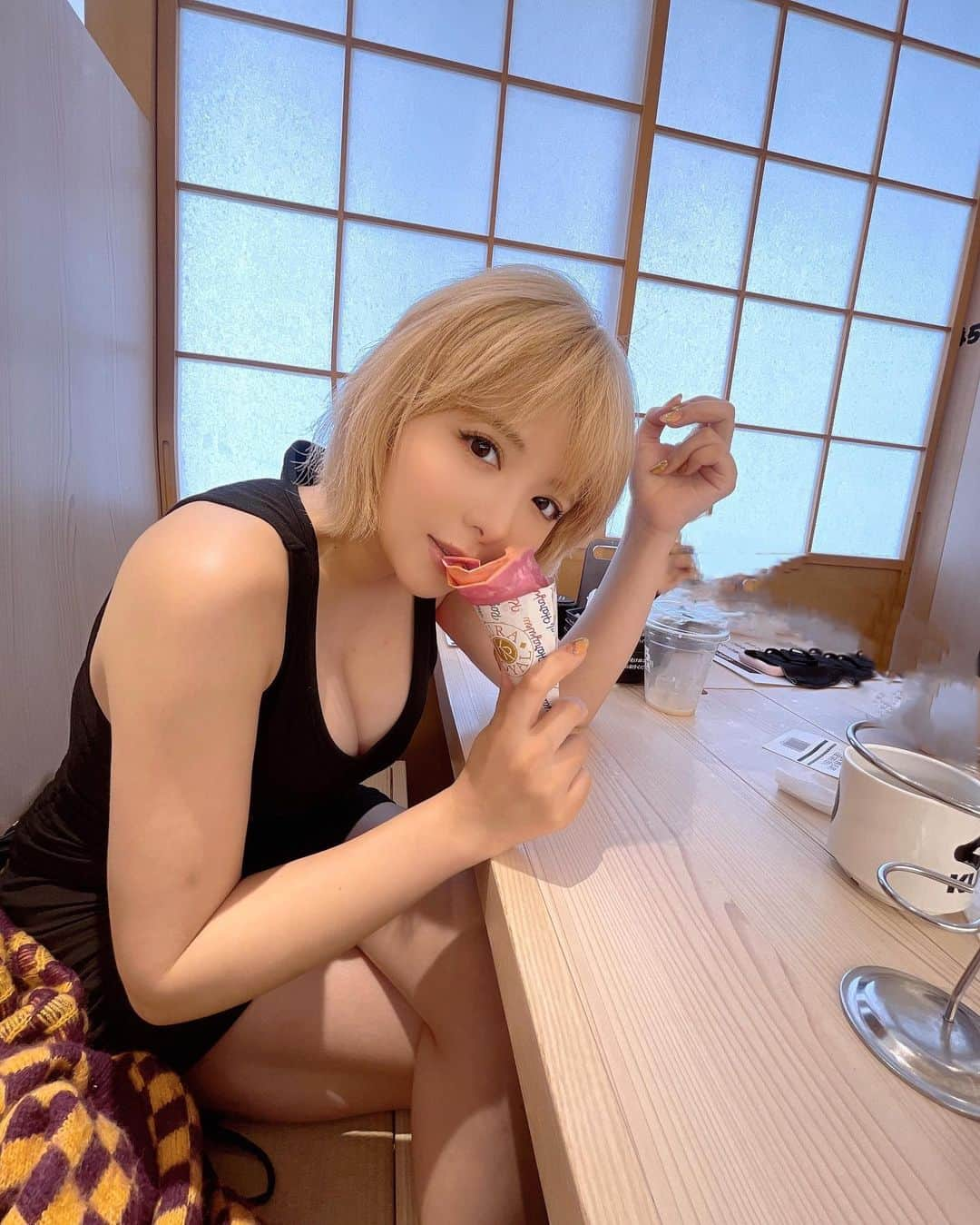 星美りかのインスタグラム：「楽しい時間はいつも一瞬なの だから大切に刻んどこ🫰🏻」