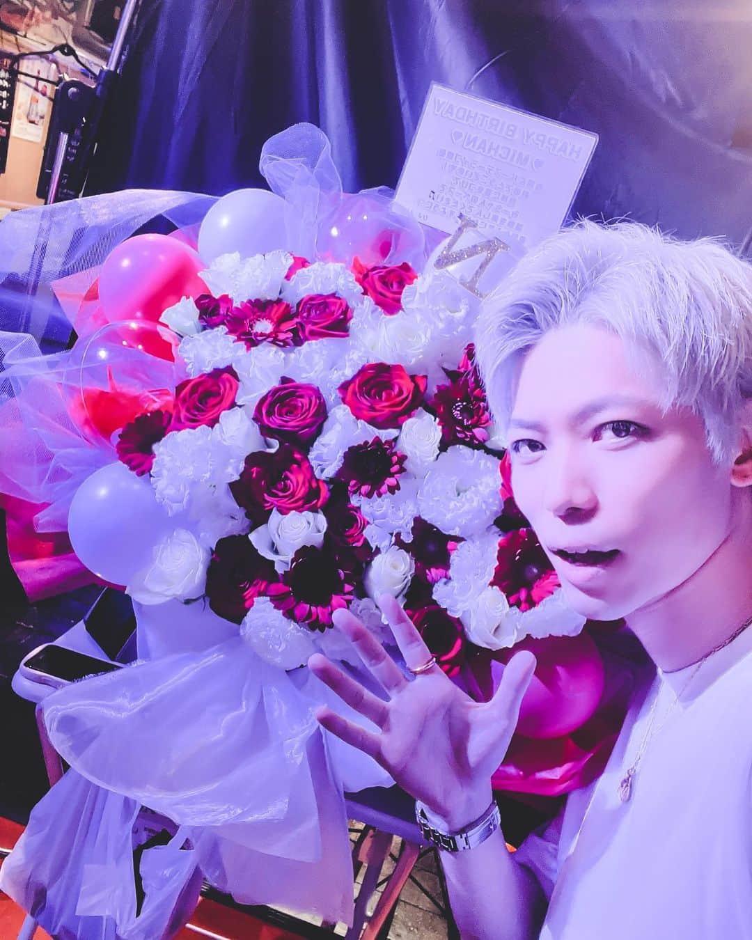 のインスタグラム：「2023/3/9 My birthday🎂」