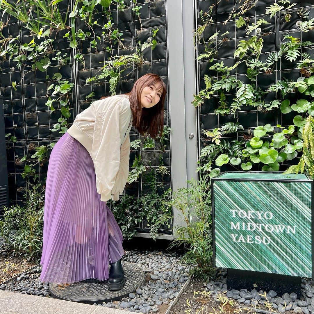 梅本理恵さんのインスタグラム写真 - (梅本理恵Instagram)「#東京ミッドタウン八重洲　 に行ってみた、日曜日。 ⁡ かなり好きめなお洋服やアクセサリー、 お食事できるところやカフェも充実していて。☺︎ またゆっくりこよう。  #popupラーメン にただ今出店されている 京都の「煮干しそば 藍」。 京都白だし中華そば、食べたい。 お出汁好きや〜 ⁡ お写真は、 #thecitybakery の近く。☺︎ ⁡ ⁡ ⁡ ⁡ ⁡正面入り口ではない、どこか。笑 #東京ミッドタウン八重洲 #東京ミッドタウン #tokyomidtownyaesu #東京 #八重洲グルメ #京橋グルメ #tokyo #tokyoyaesu #yaesu #東京観光スポット #美魔女 #はんなり美魔女 #日曜日の過ごし方 #東京好きな人と繋がりたい #笑顔の 威力 #きくちゃんカメラ📸 #今日も感謝 ♡」3月12日 17時20分 - rie___12ki